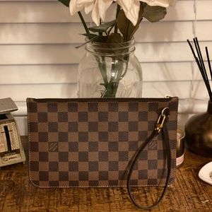 Louis Vuitton Neverfull Wristlet Damier Ebene